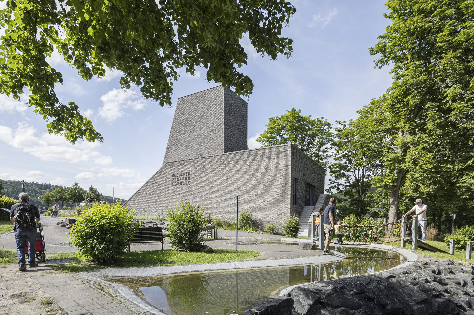 main-image